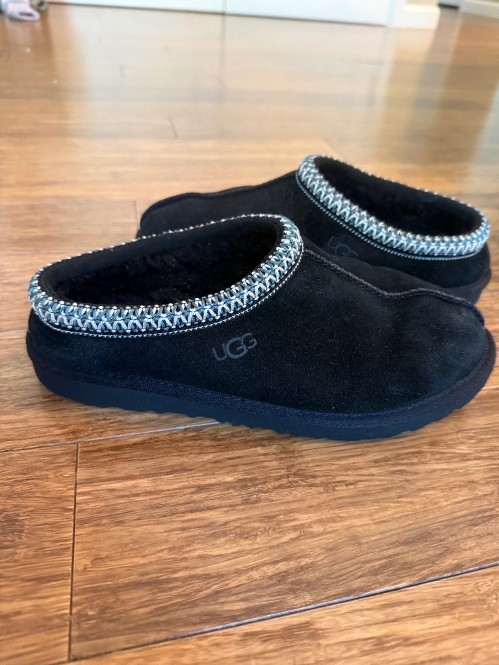 UGG Tasman II black suede slip on slipper shoes size 5
